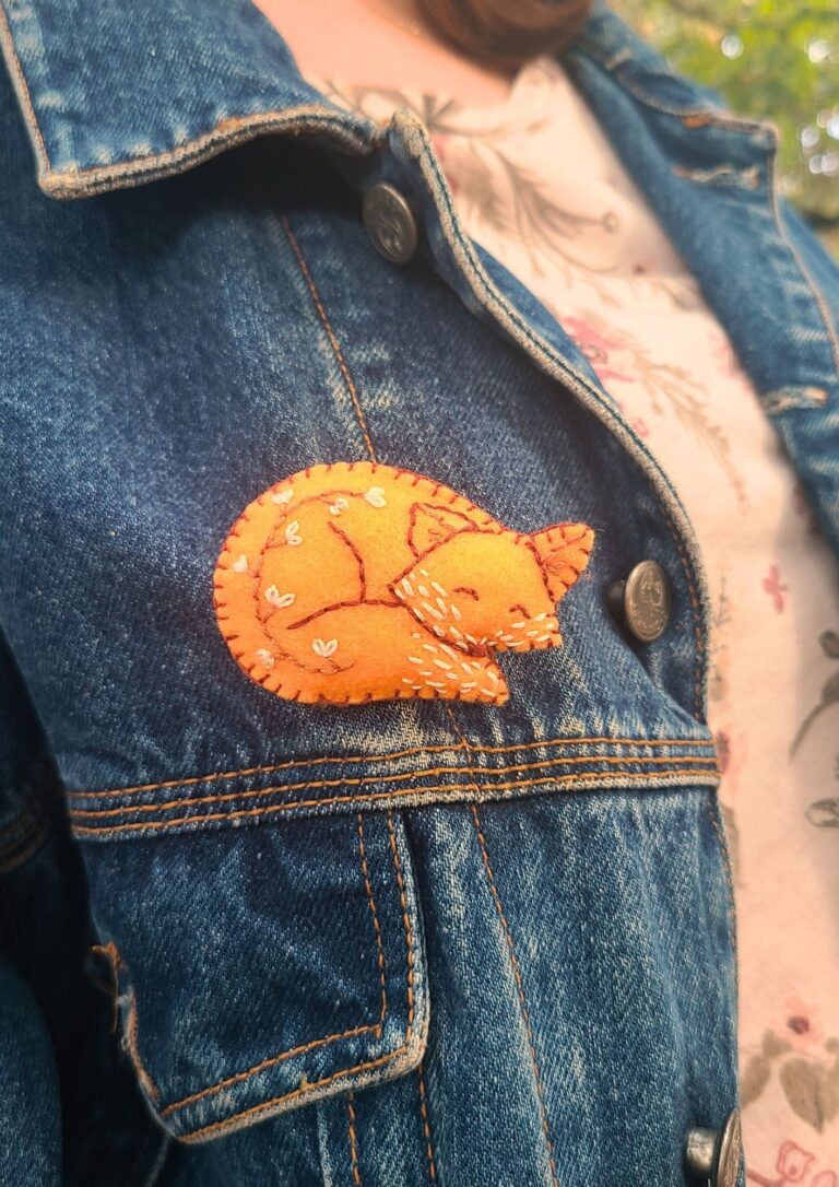 Broche en feutrine motif renard